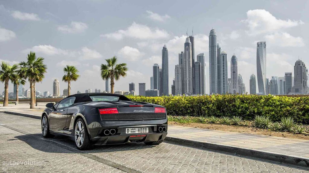 hire a luxury car for a day at a competitive price in Dubai